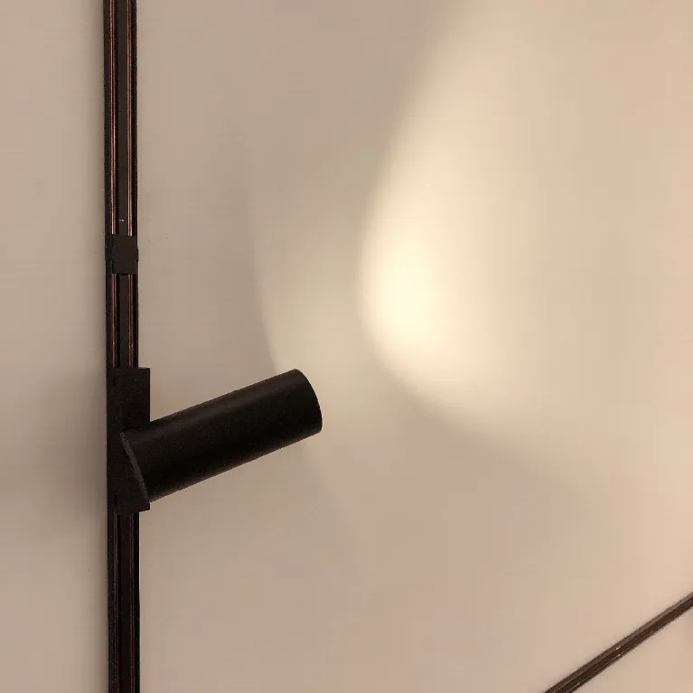 Трековый магнитный светильник iLedex Vision 4825-042-D55-18W-38DG-4000K-BK в Нижнем Новгороде