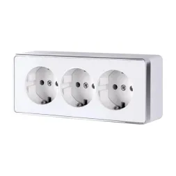 Розетка тройная с заземлением и шторками Werkel Gallant белый W5073101 4690389163913