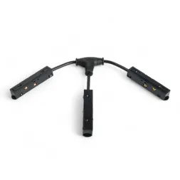 Соединитель тройной гибкий Voltalighting Light AIJL-CX-535.B