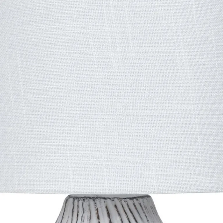 Настольная лампа Arte Lamp Nusakan A5034LT-1WH в Нижнем Новгороде