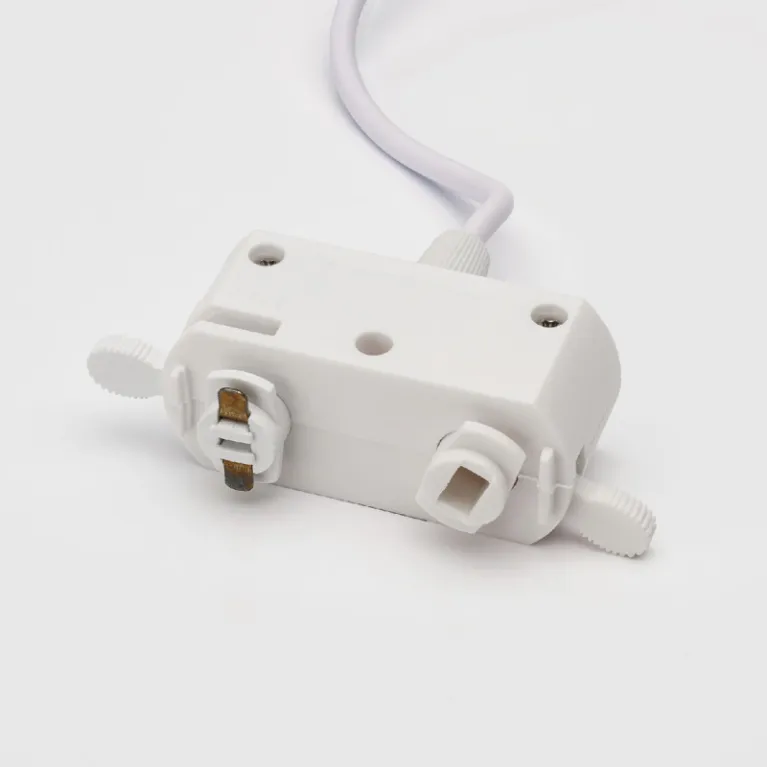 Крепление для однофазного трека с шнуром Lumker VL-M8-WH 010756 в Нижнем Новгороде