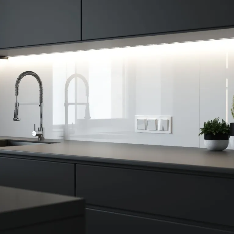 Розетка с заземлением, крышкой и шторками Werkel 4690389197338 W1171241 a064013 в Нижнем Новгороде