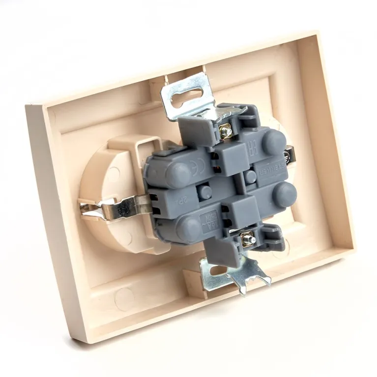 Розетка 2-местная Stekker PST16-9014-02 с защитной шторкой 39240 в Нижнем Новгороде