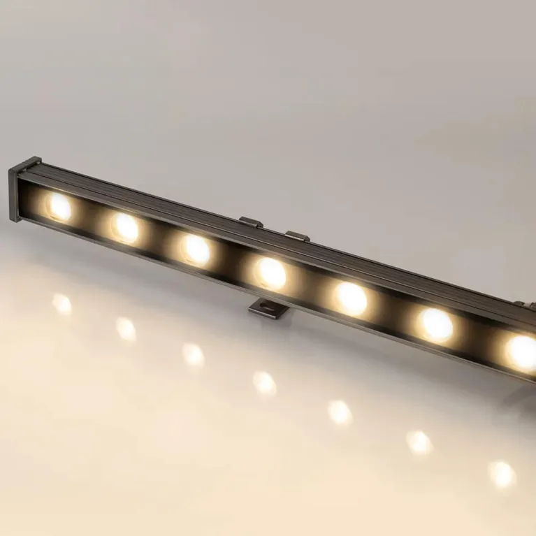Линейный светодиодный прожектор Arlight AR-LINE-1000-18W Warm3000 (GR, 15x60 deg, 230V) 041730 в Нижнем Новгороде