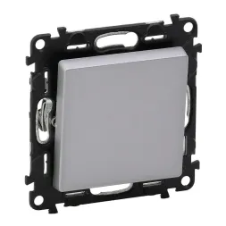 Выключатель одноклавишный Legrand Valena Life 6A 250V алюминий 752611