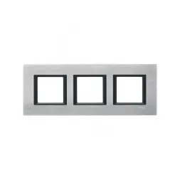 Рамка 3-постовая Schneider Electric Unica Class MGU68.006.7A1