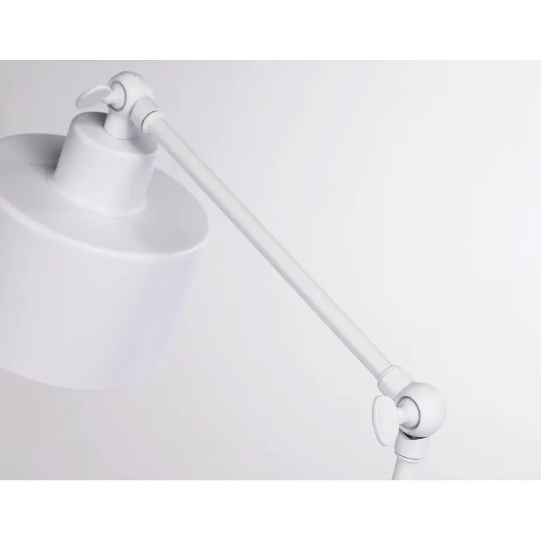 Настольная лампа Ambrella light Traditional TR8152 в Нижнем Новгороде