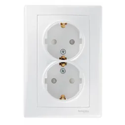 Розетка двойная Schneider Electric Sedna с/з со шторками 16A 250V SDN3000721