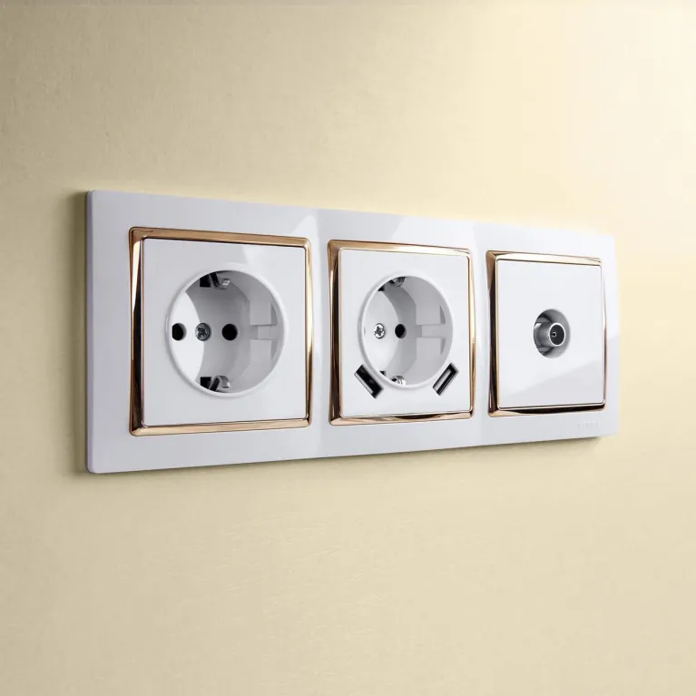 Рамка Werkel Snabb на 3 поста белый/золото W0031933 4690389160875 в Нижнем Новгороде