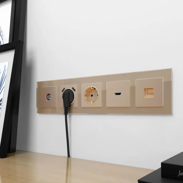 Рамка Werkel Favorit на 5 постов шампань W0051111 4690389160134 в Нижнем Новгороде