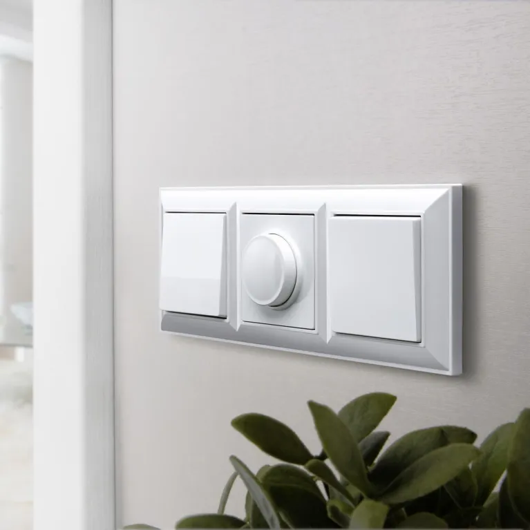 Рамка на 3 поста Werkel Fiore белый W0032201 4690389160387 в Нижнем Новгороде