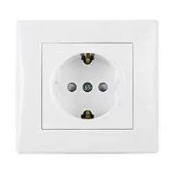Розетка Schneider Electric Sedna с/з со шторками 16A 250V SDN3009121