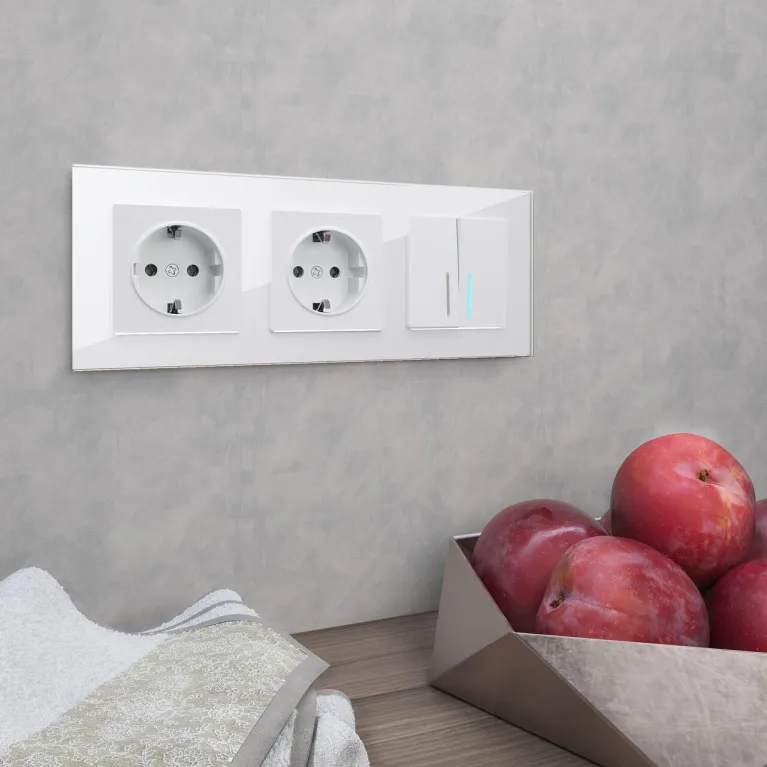 Рамка на 3 поста Werkel Favorit белый W0031101 4690389159749 в Нижнем Новгороде