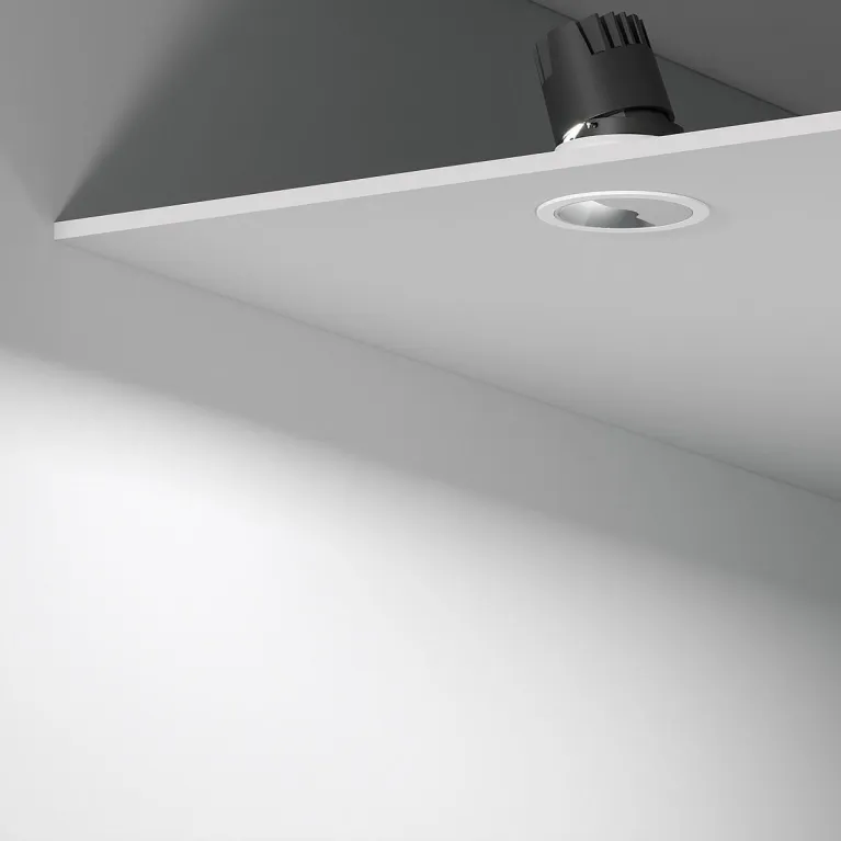 Встраиваемый светодиодный светильник Elektrostandard Inline 25090/LED 10W 4000K белый/хром a064611 в Нижнем Новгороде