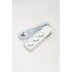 Удлинитель 3вх с защитными шторками с включателем UPS ELBI Myra 527-010202-325