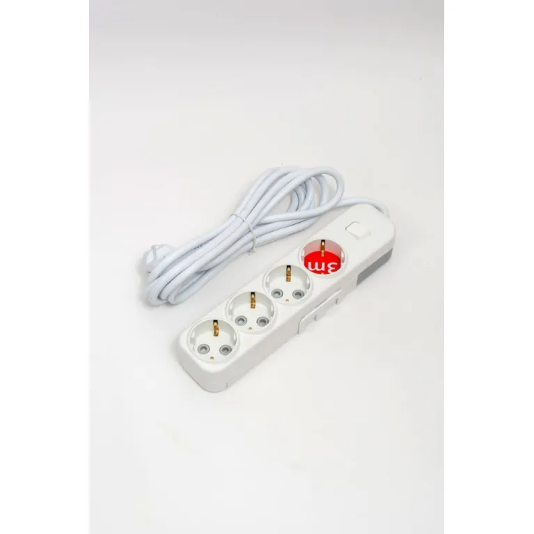 Удлинитель с/з 4вх с защитными шторками с включателем ELBI Myra 527-010203-422 в Нижнем Новгороде
