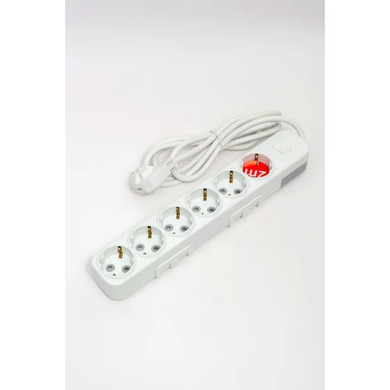 Удлинитель с/з 6вх с защитными шторками с включателем ELBI Myra 527-010202-622 в Нижнем Новгороде