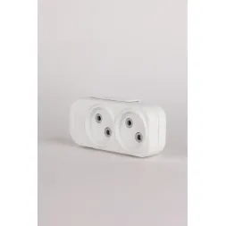 Колодка 2вх с защитными шторками ELBI Myra 527-010200-200