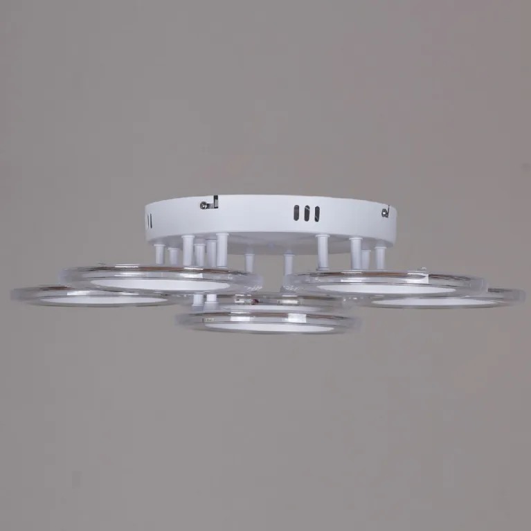 Потолочная люстра Reluce 09812-3.3-06A WH в Нижнем Новгороде