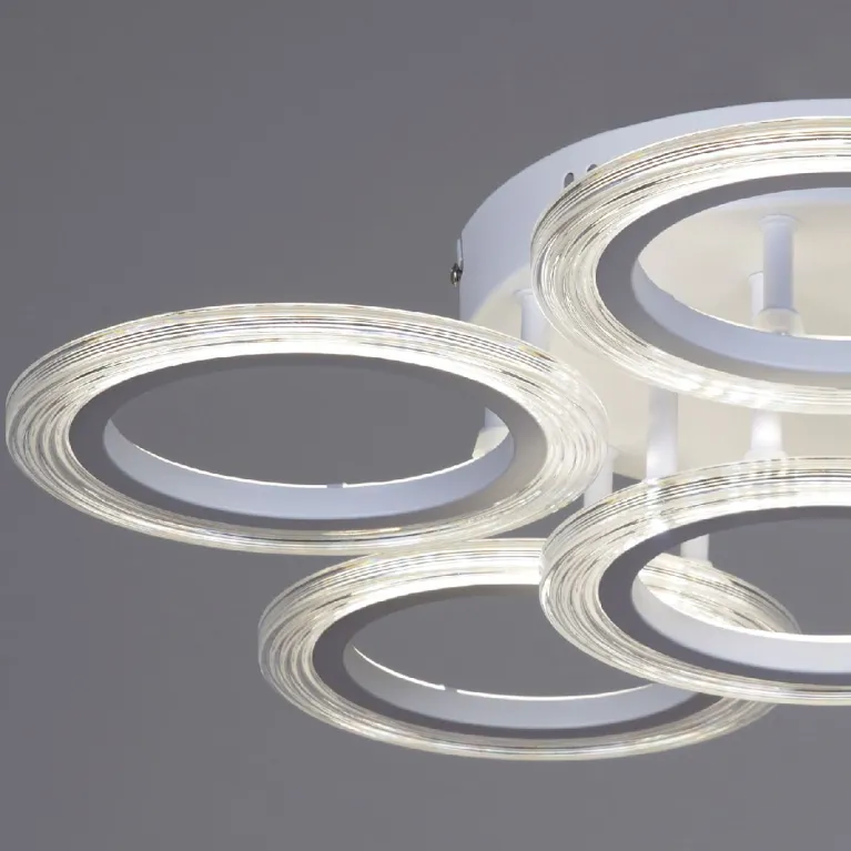 Потолочная люстра Reluce 09812-3.3-06A WH в Нижнем Новгороде