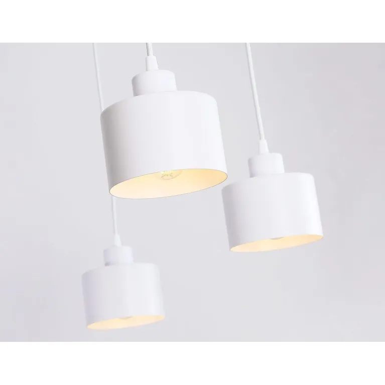 Подвесная люстра Ambrella light Traditional TR8131 в Нижнем Новгороде